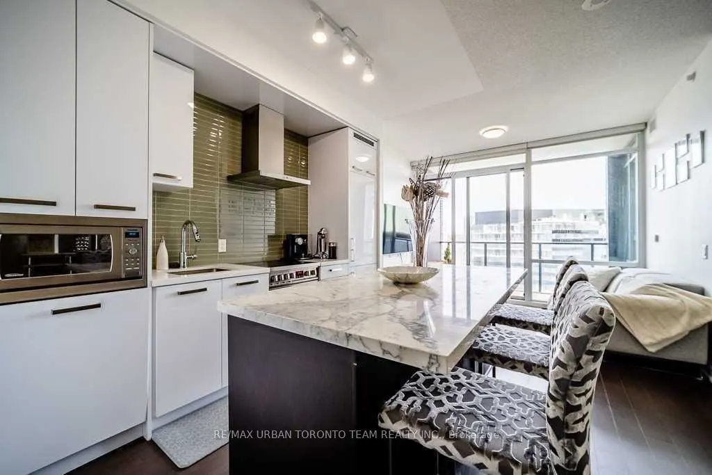 120 Bayview Avenue, #S1206