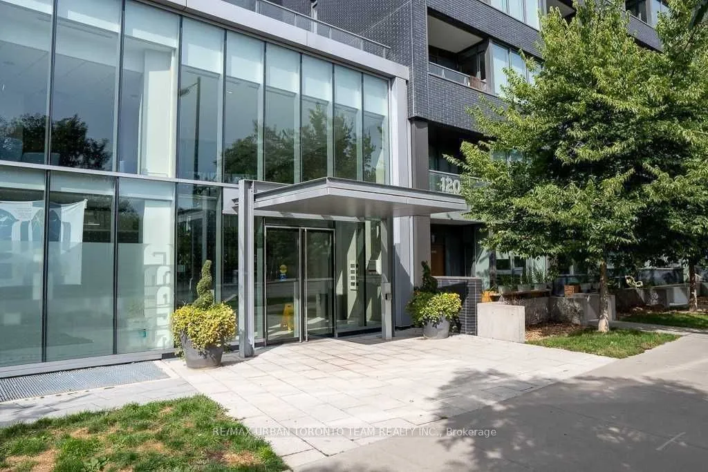 120 Bayview Avenue, #S1206