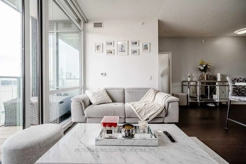 120 Bayview Avenue, #S1206