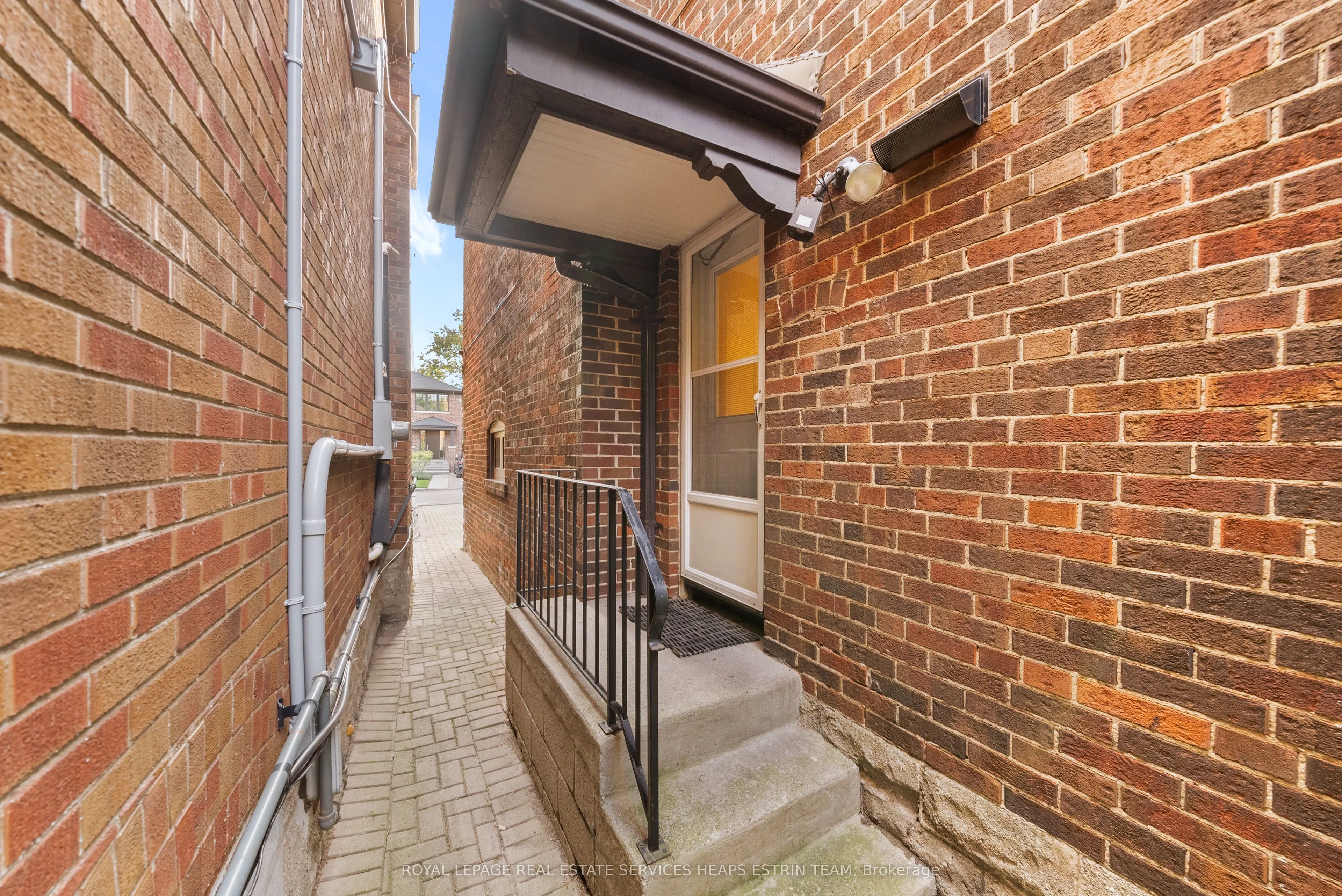 57 Fleming Crescent
