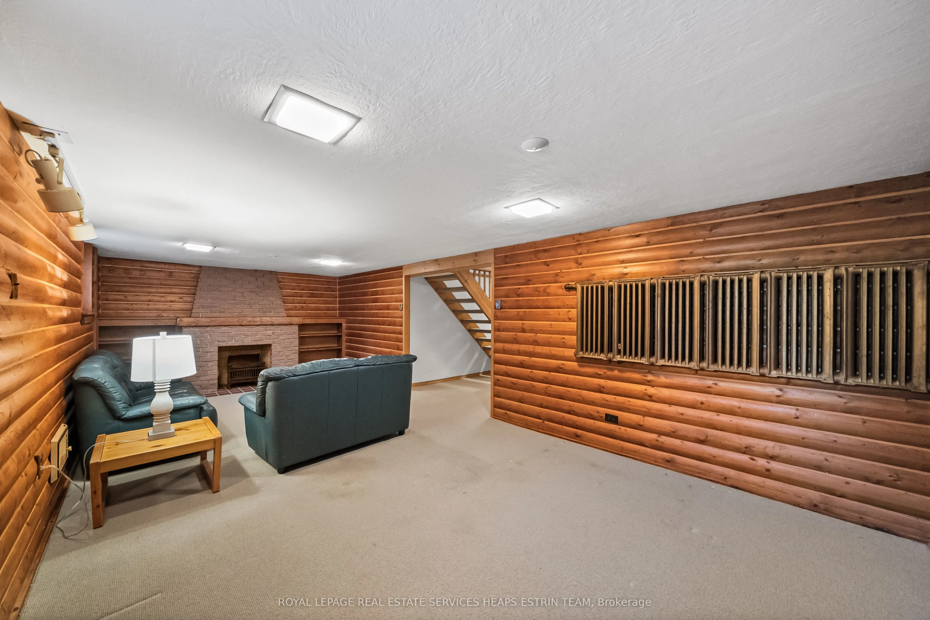57 Fleming Crescent