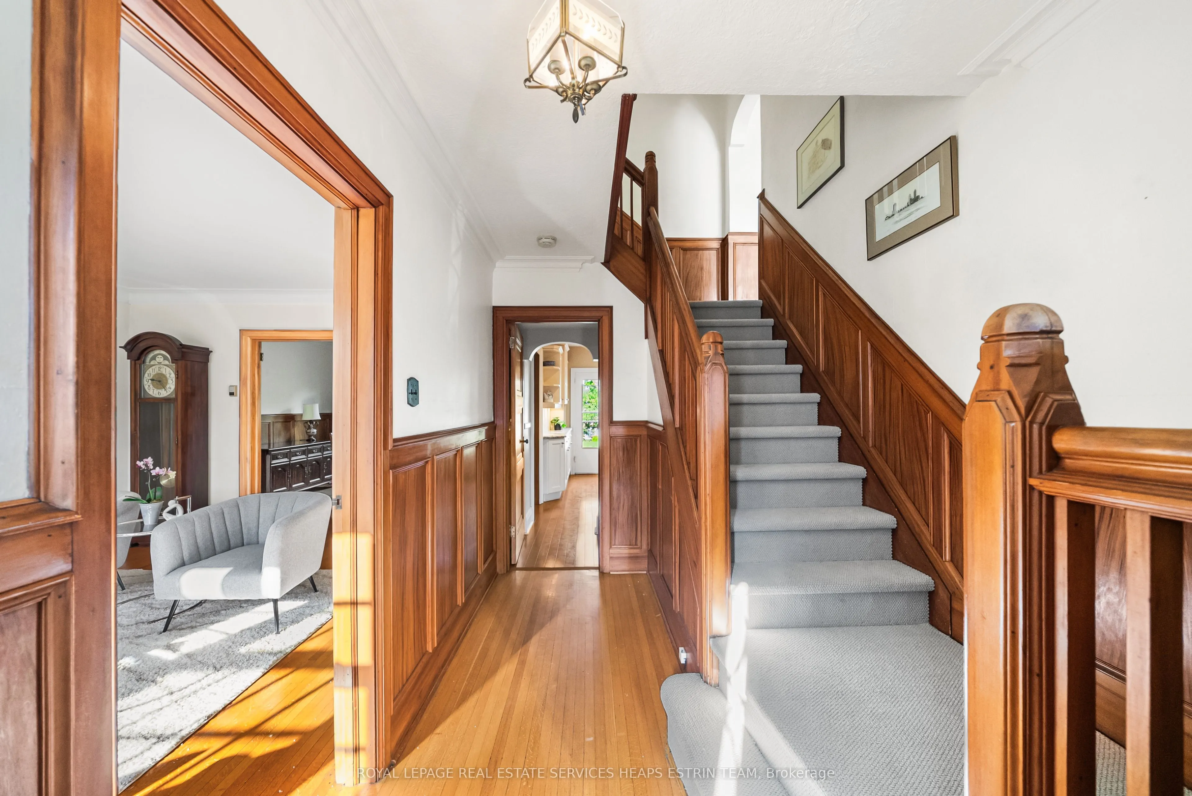 57 Fleming Crescent