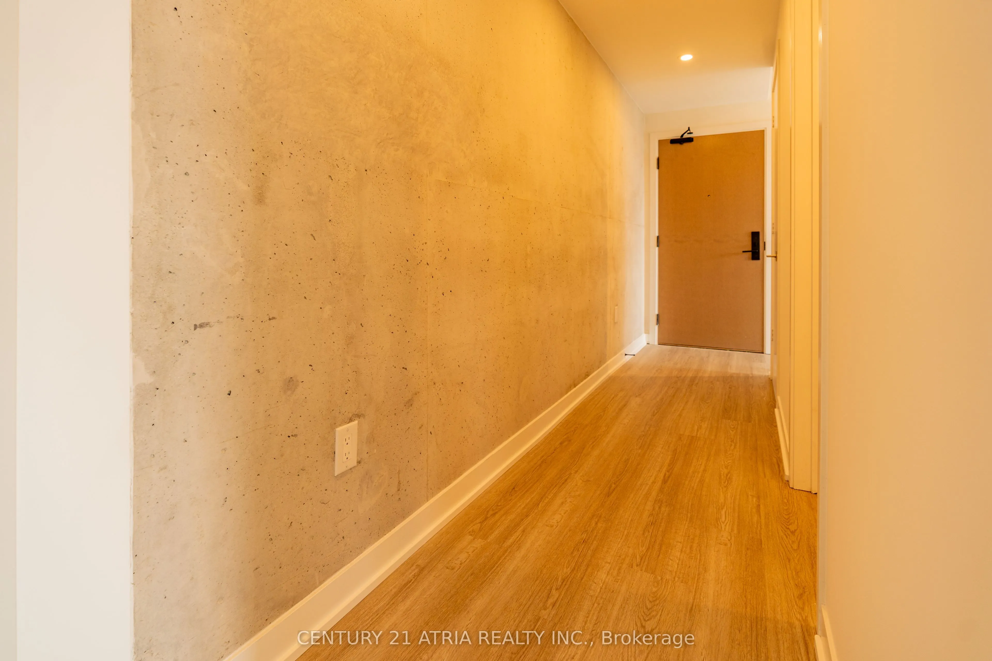 195 Mccaul Street, #1511