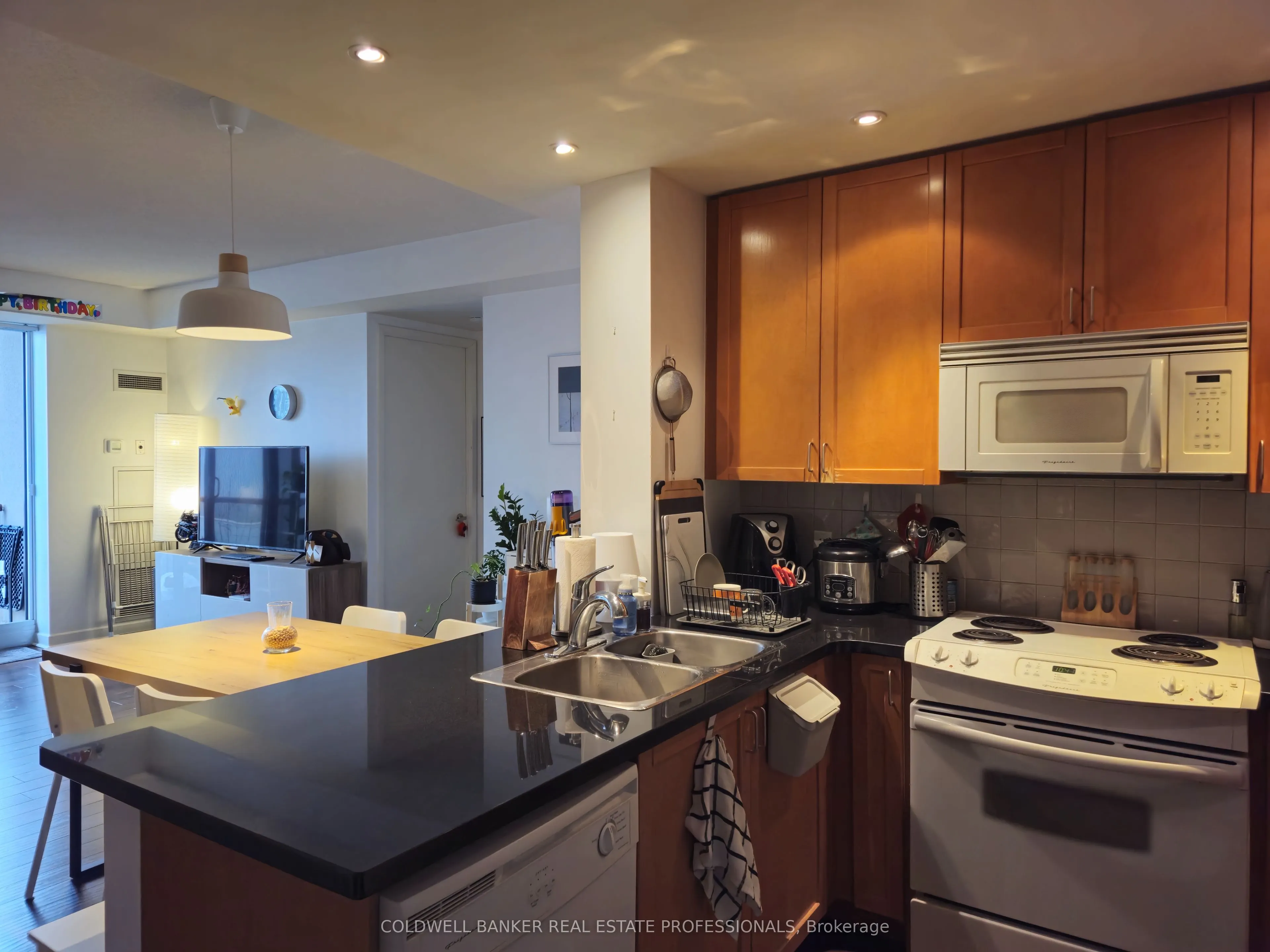 85 Bloor Street E, #PH5