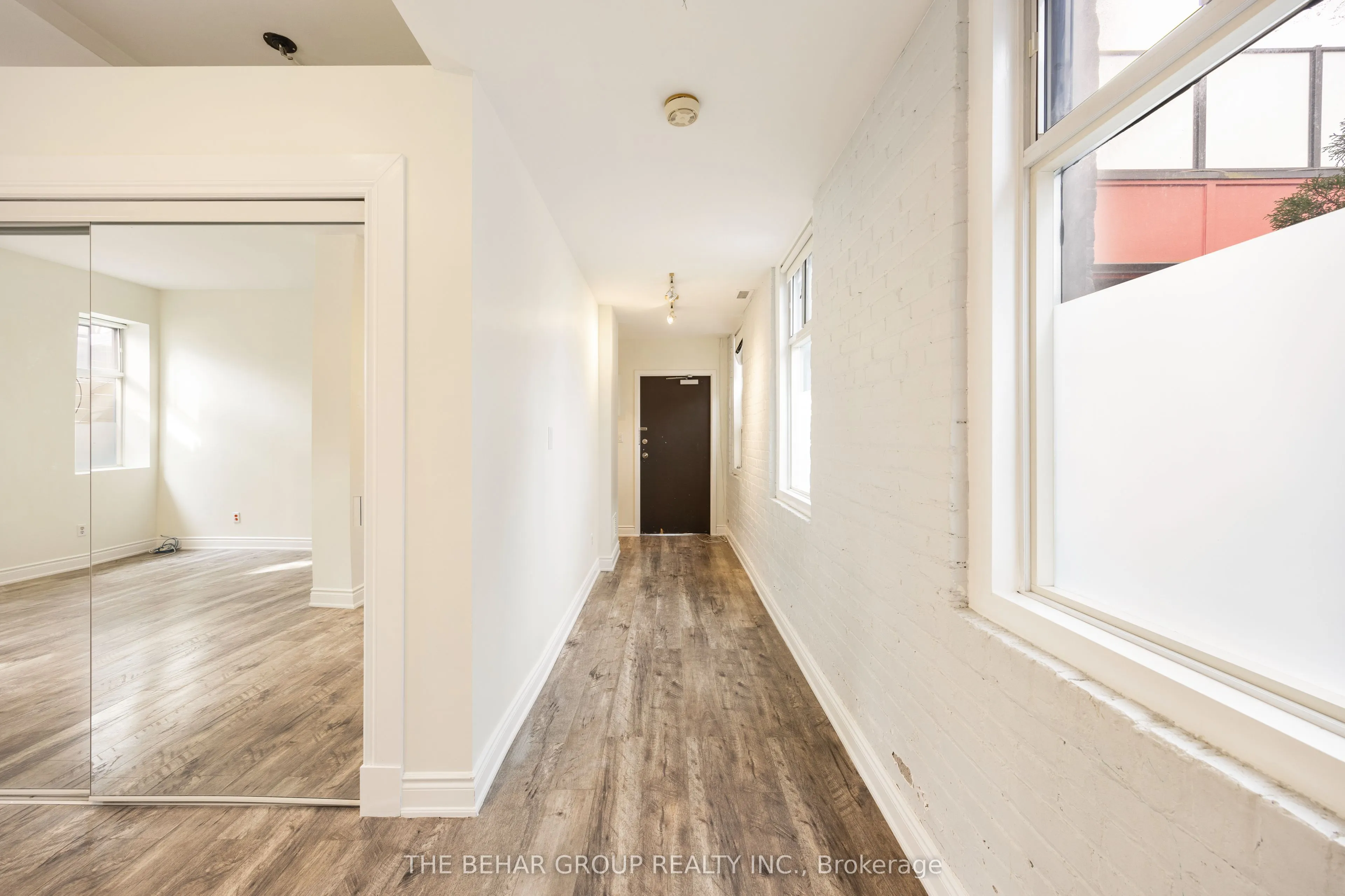 18 Dupont Street, #1