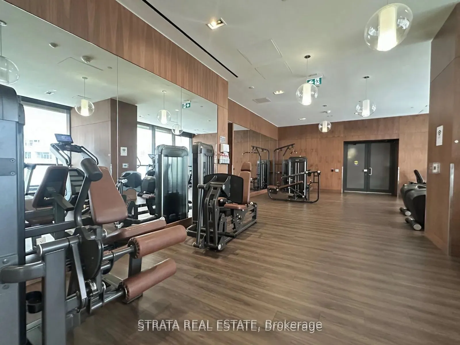 19 Bathurst Street, #3915