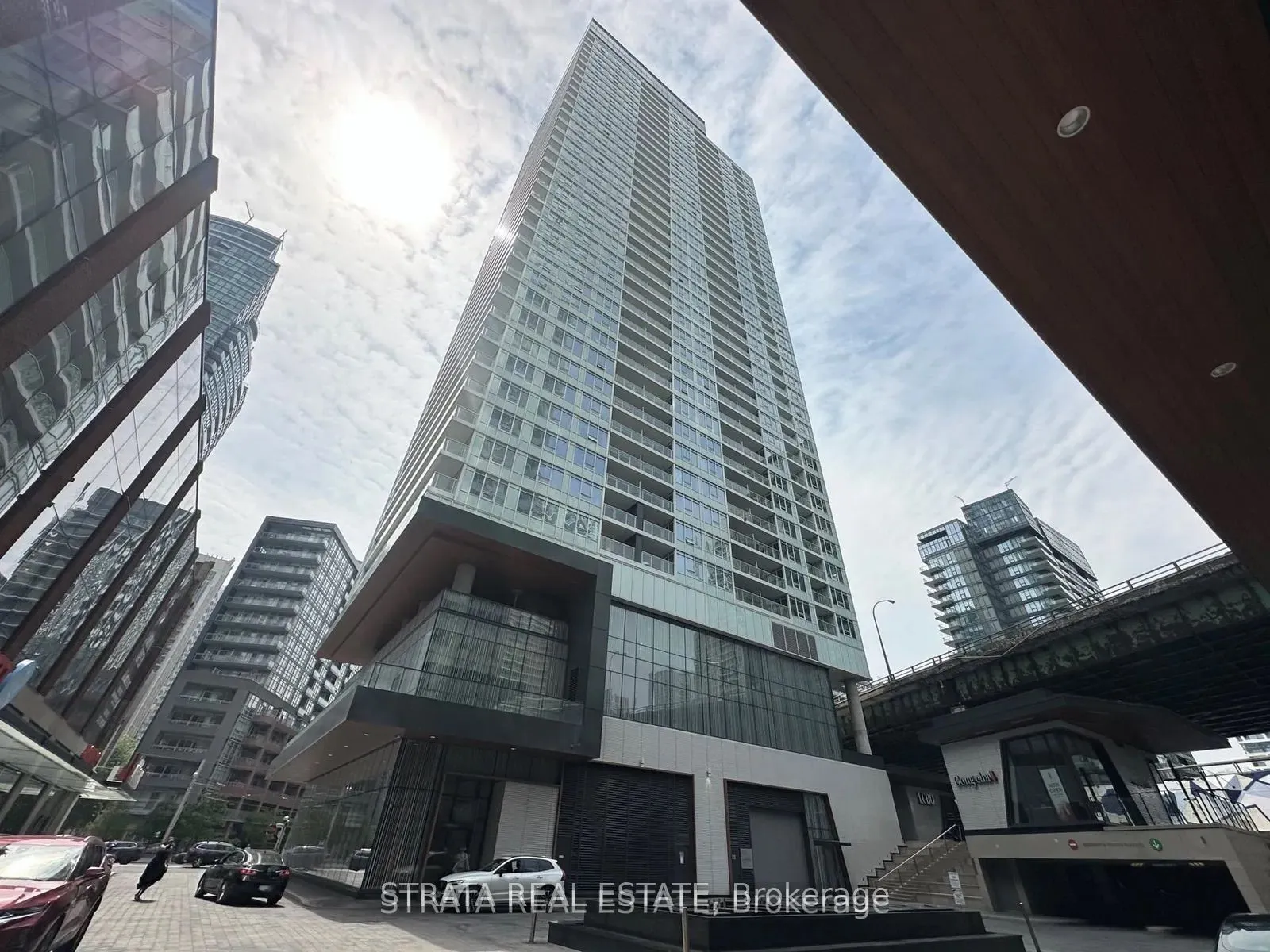 19 Bathurst Street, #3915