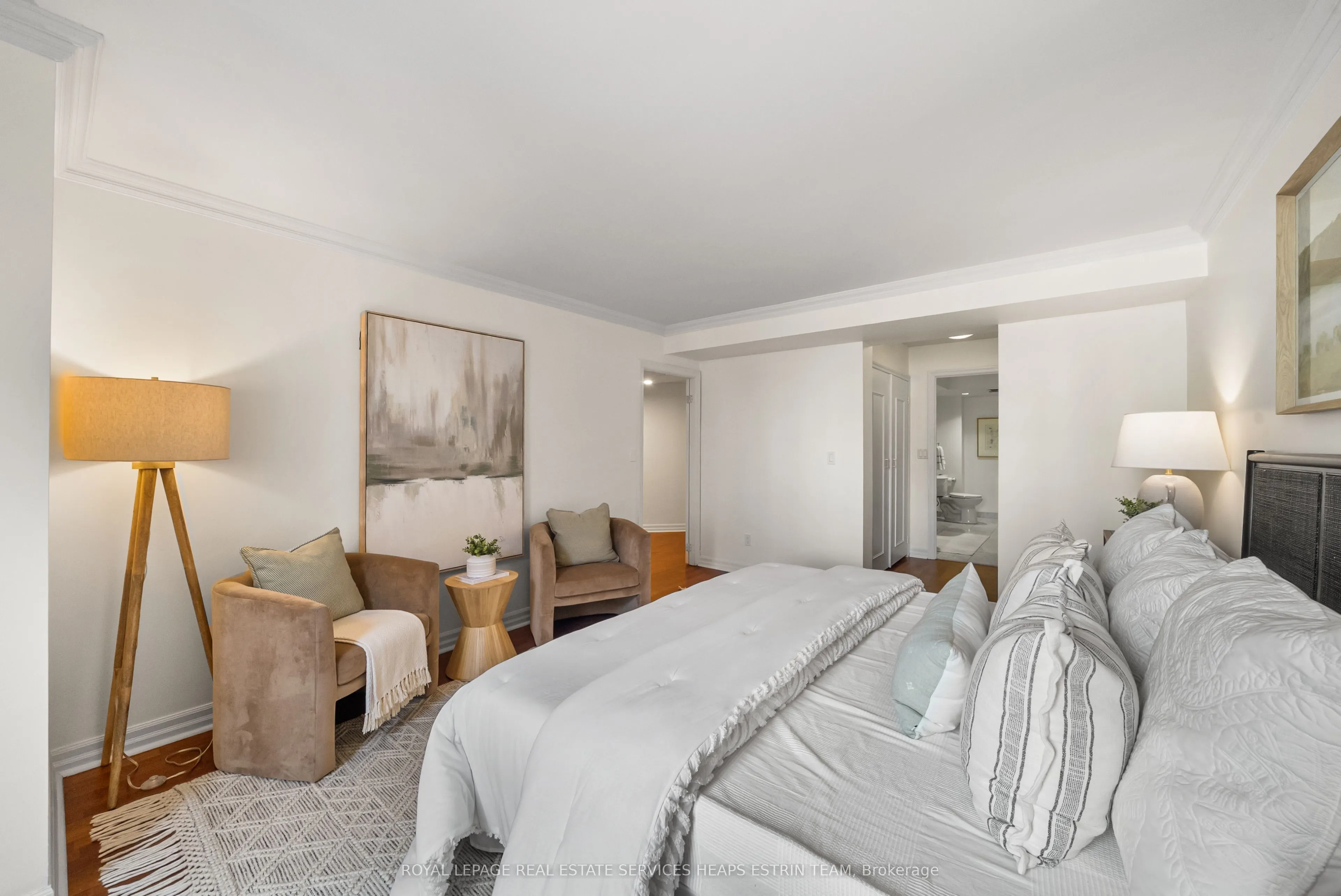 2727 Yonge Street, #713
