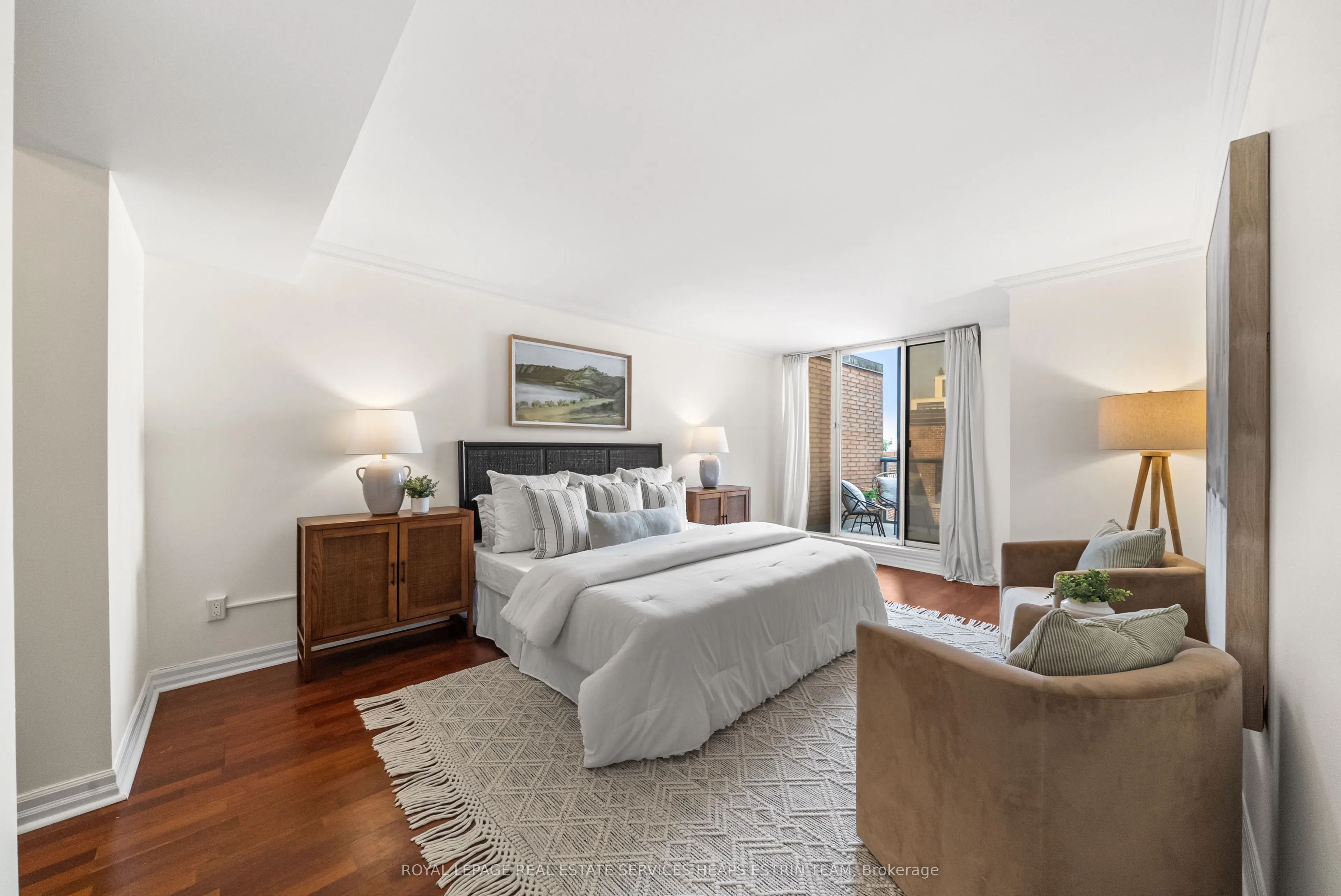 2727 Yonge Street, #713