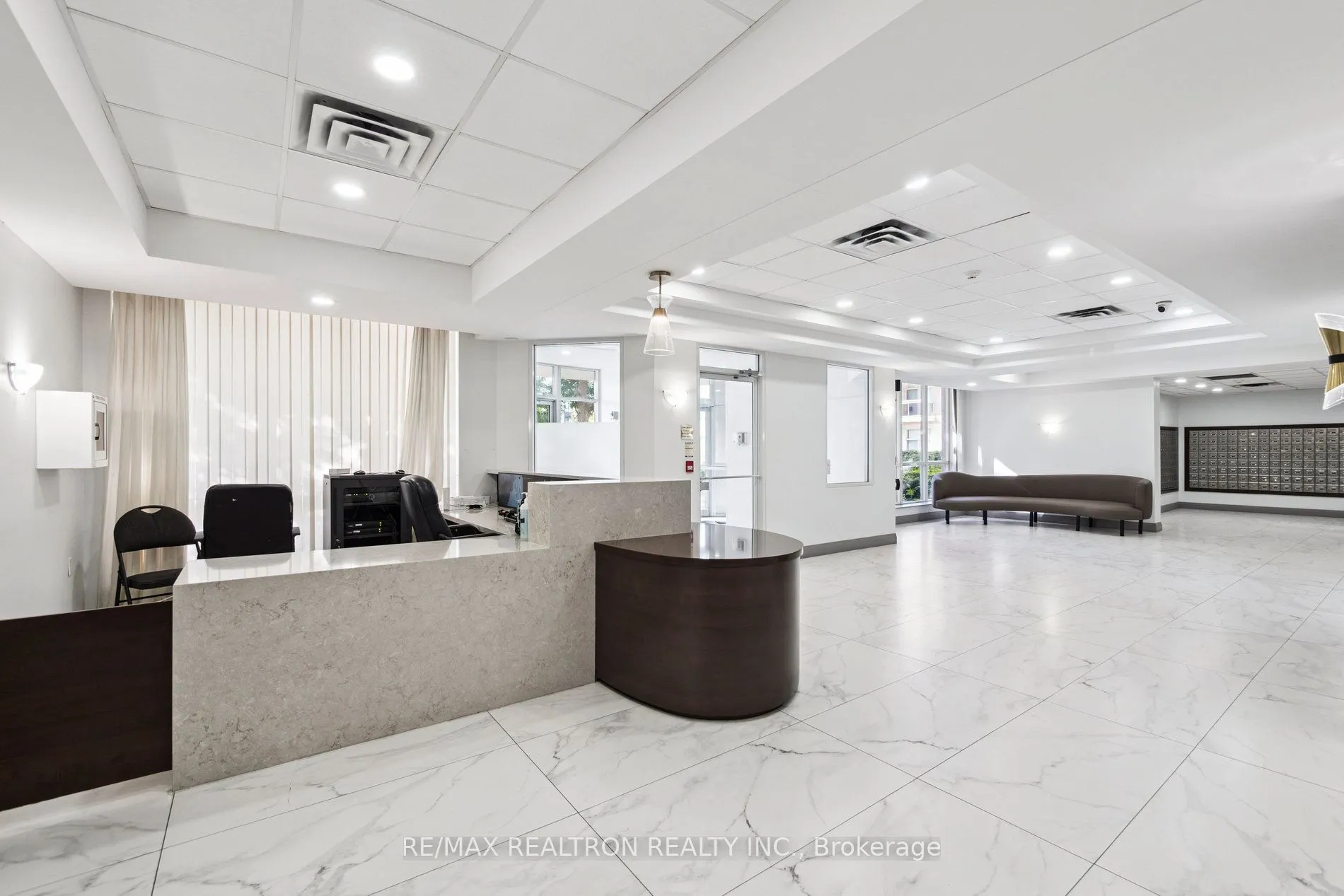650 Lawrence Avenue W, #735