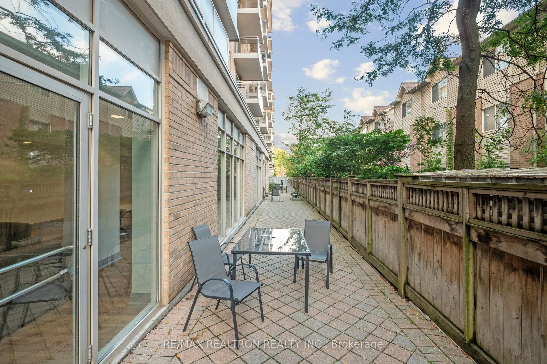 650 Lawrence Avenue W, #735