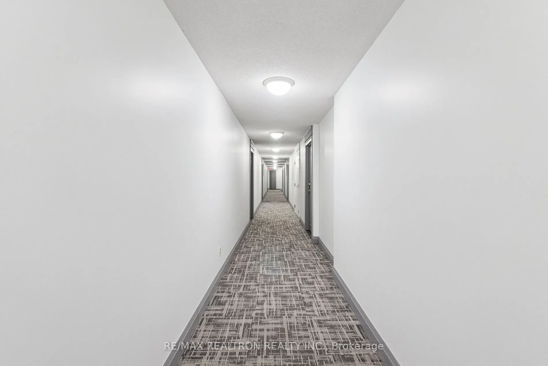 650 Lawrence Avenue W, #735