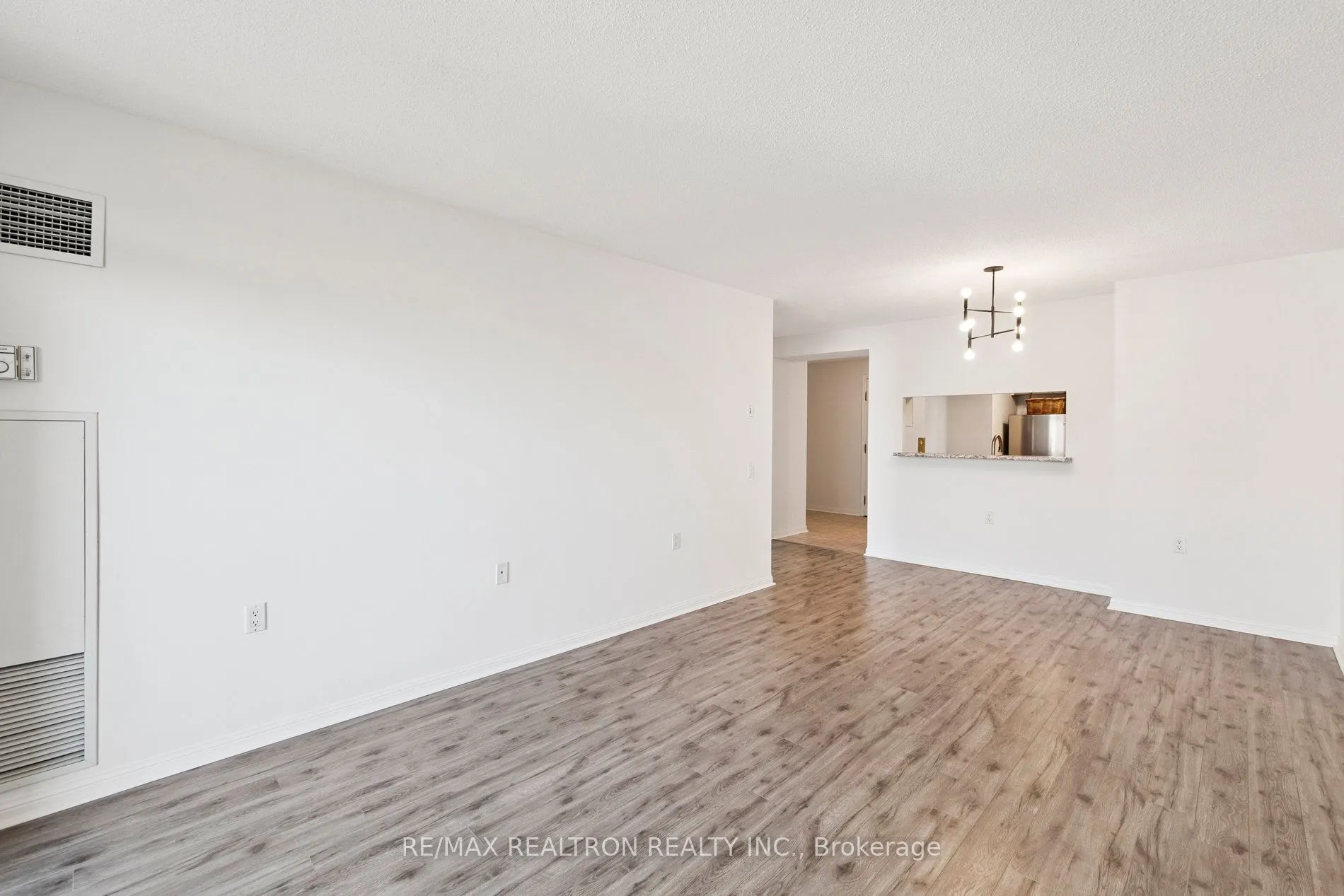 650 Lawrence Avenue W, #735