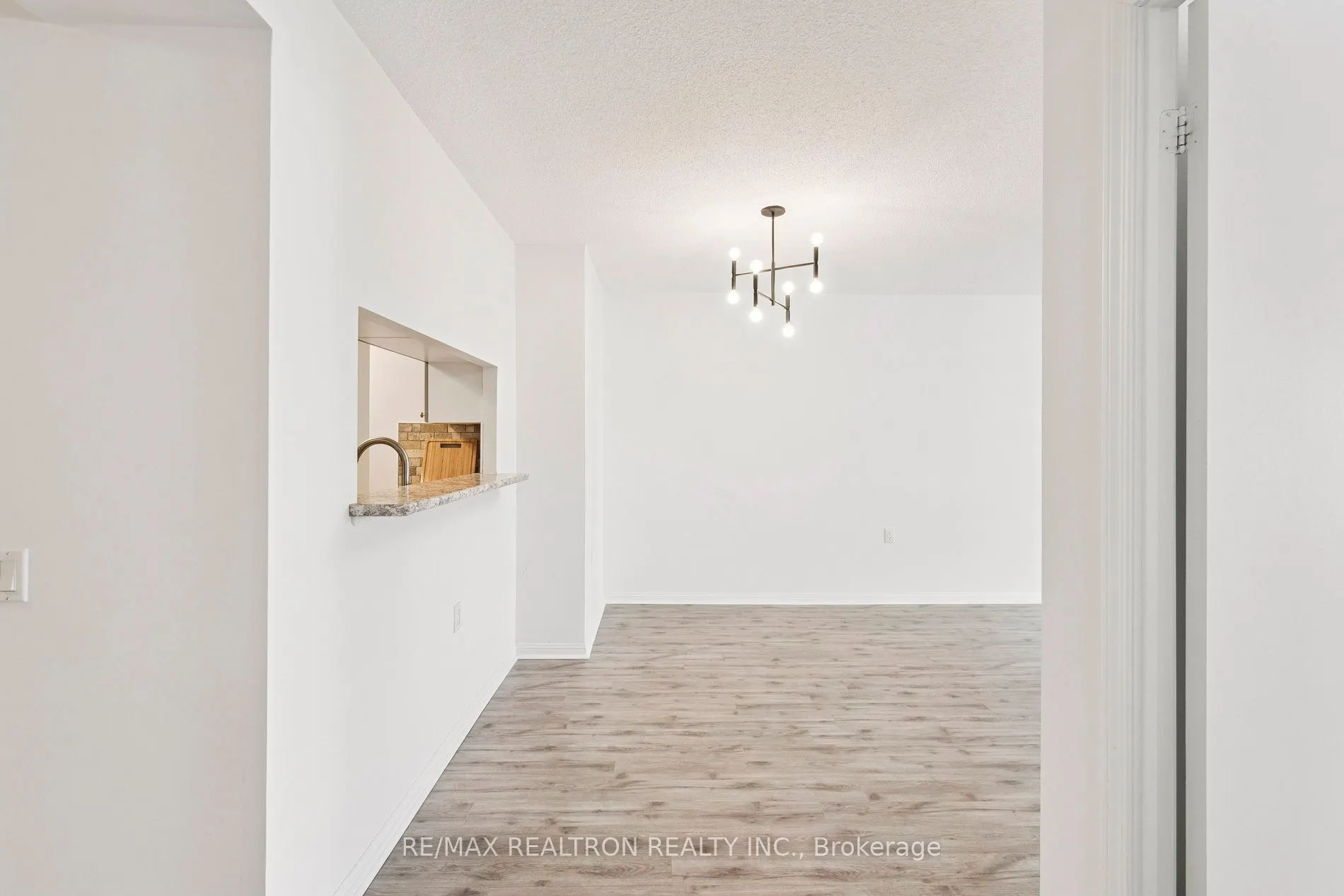 650 Lawrence Avenue W, #735
