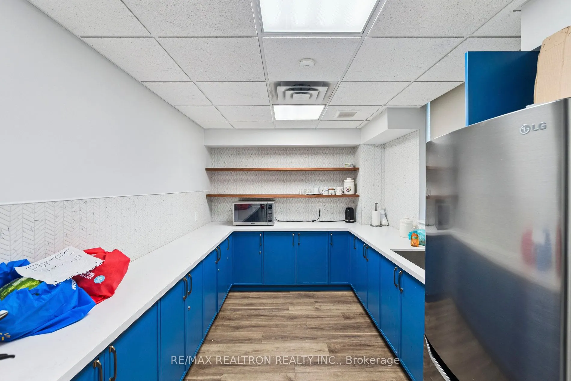 650 Lawrence Avenue W, #735