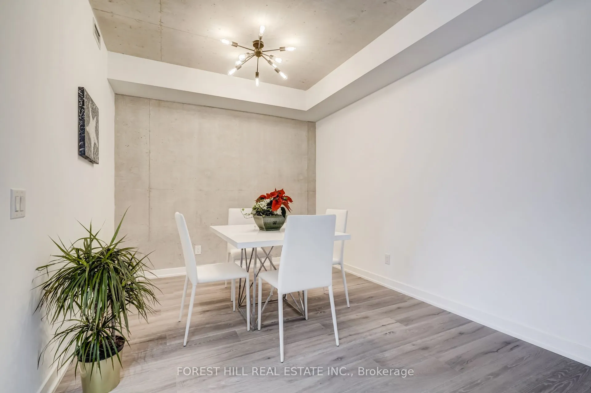 55 Ontario Street, #504