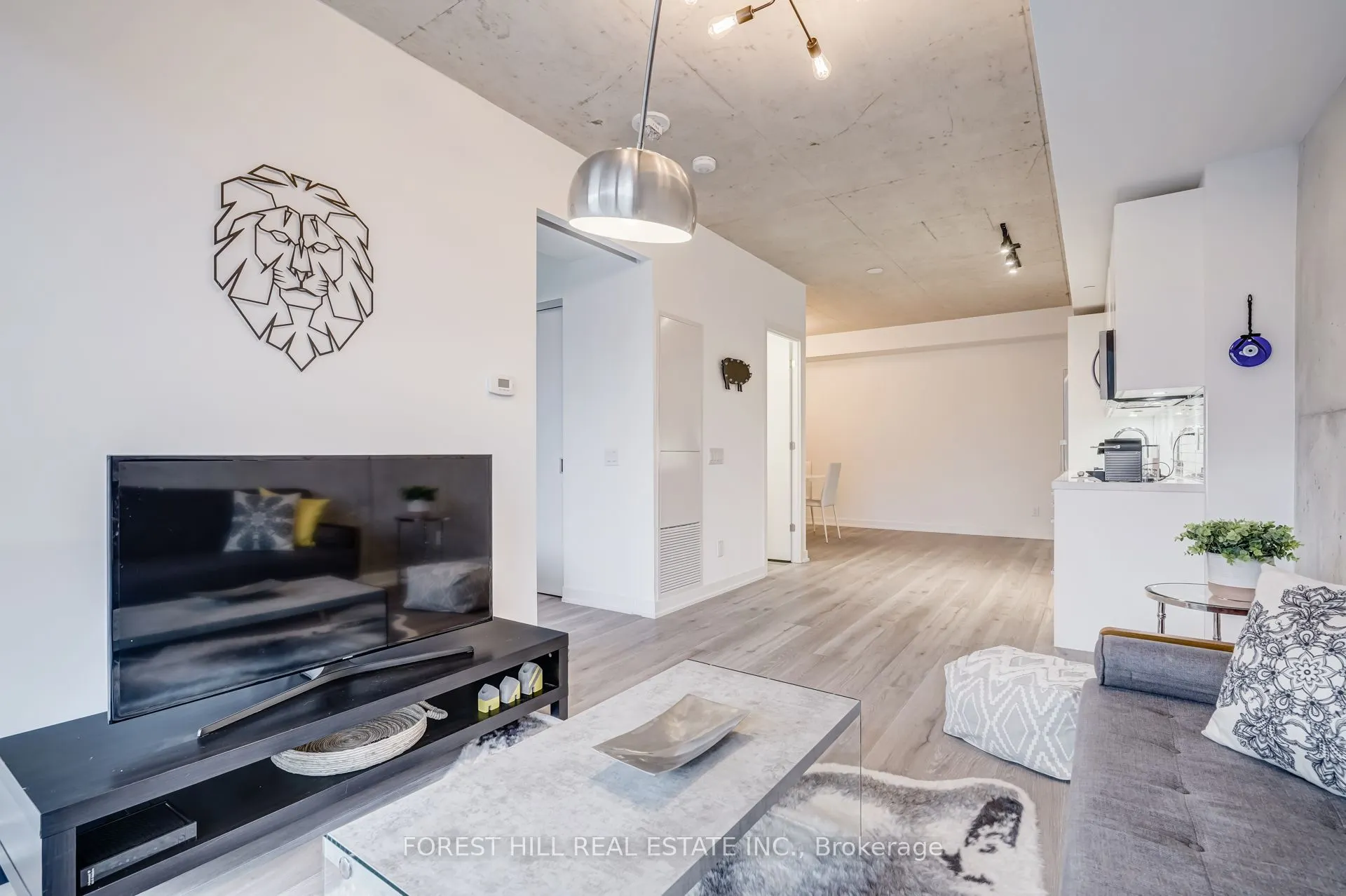 55 Ontario Street, #504