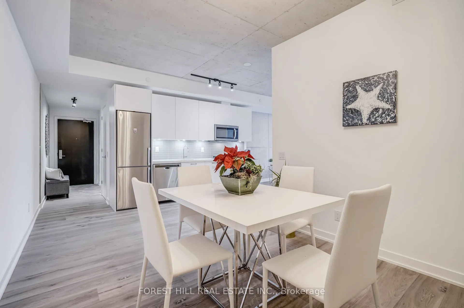 55 Ontario Street, #504