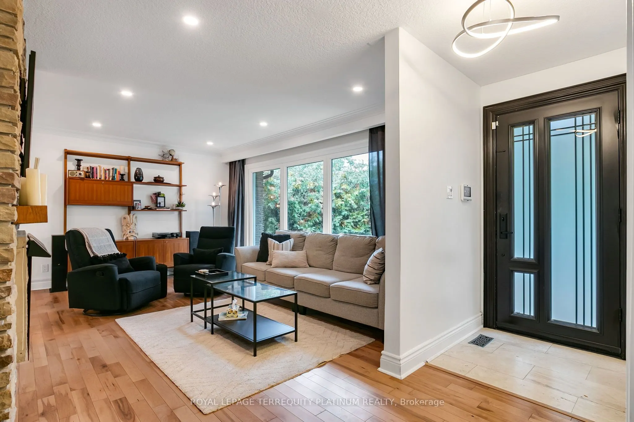 5 Versend Drive