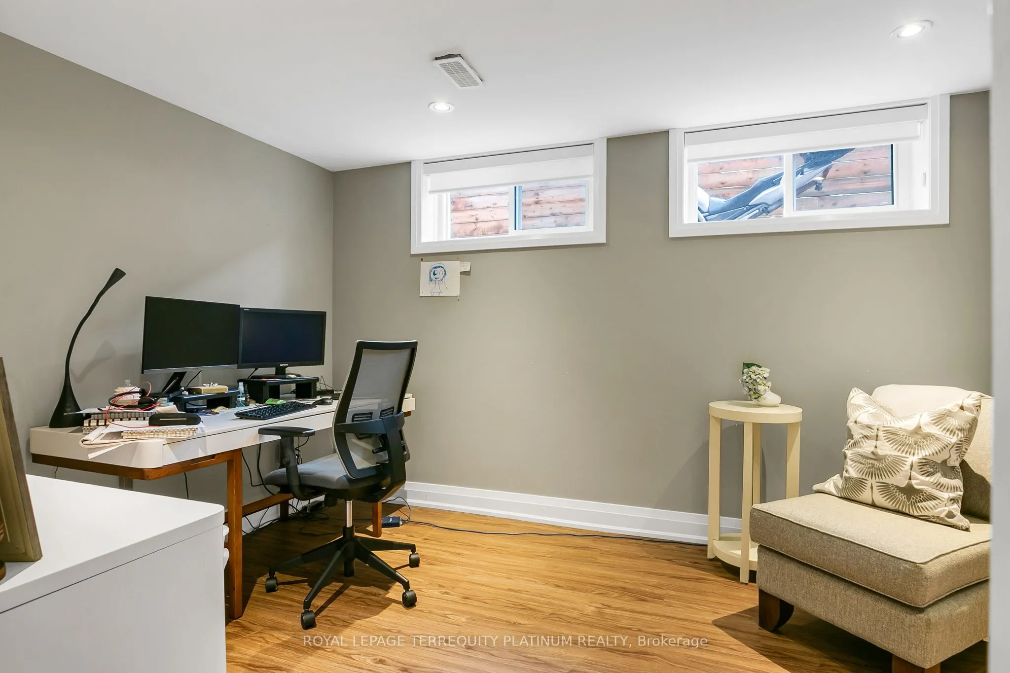 5 Versend Drive