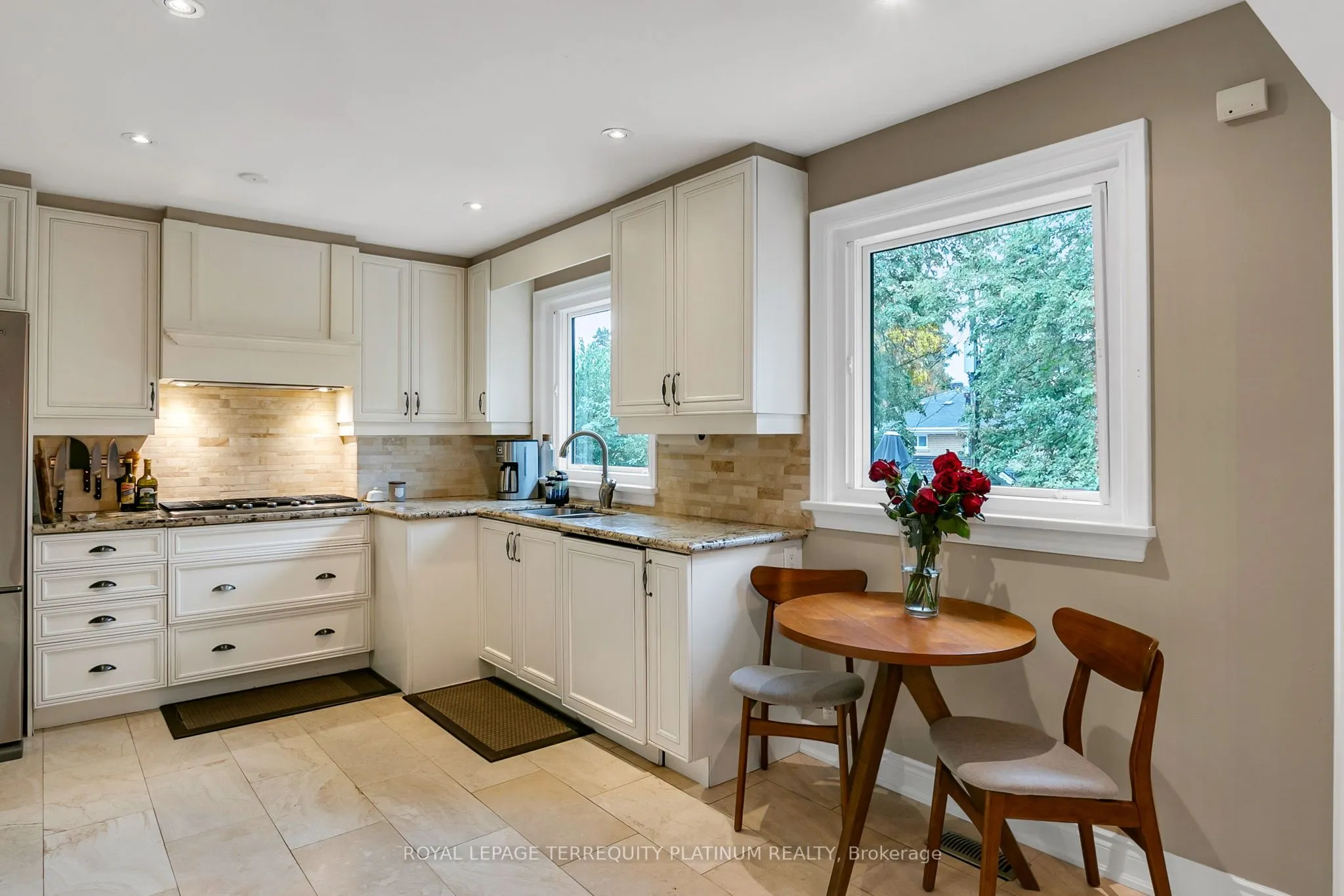 5 Versend Drive