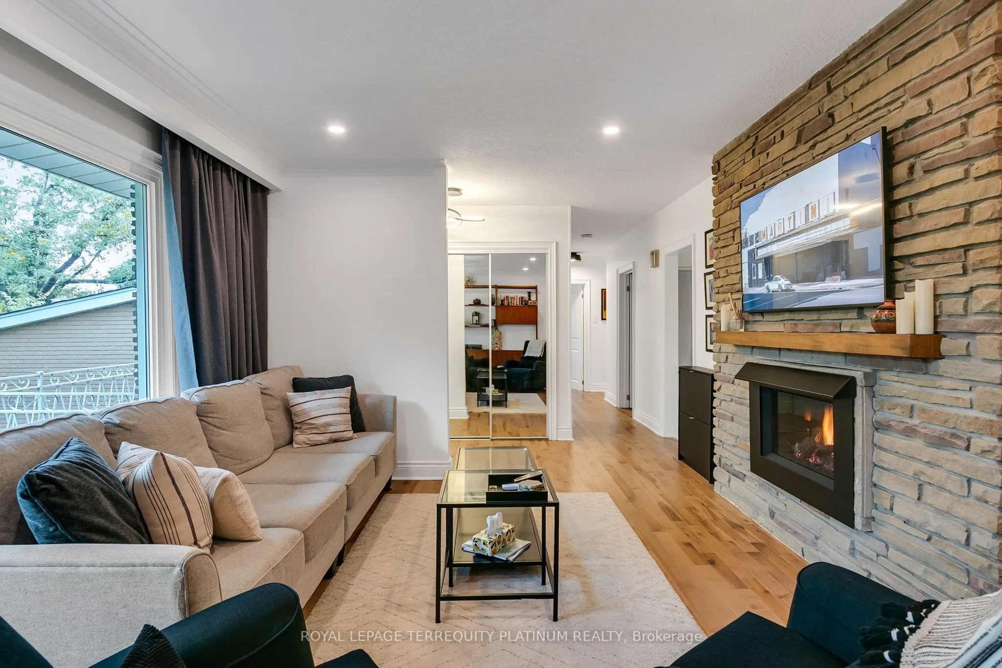 5 Versend Drive