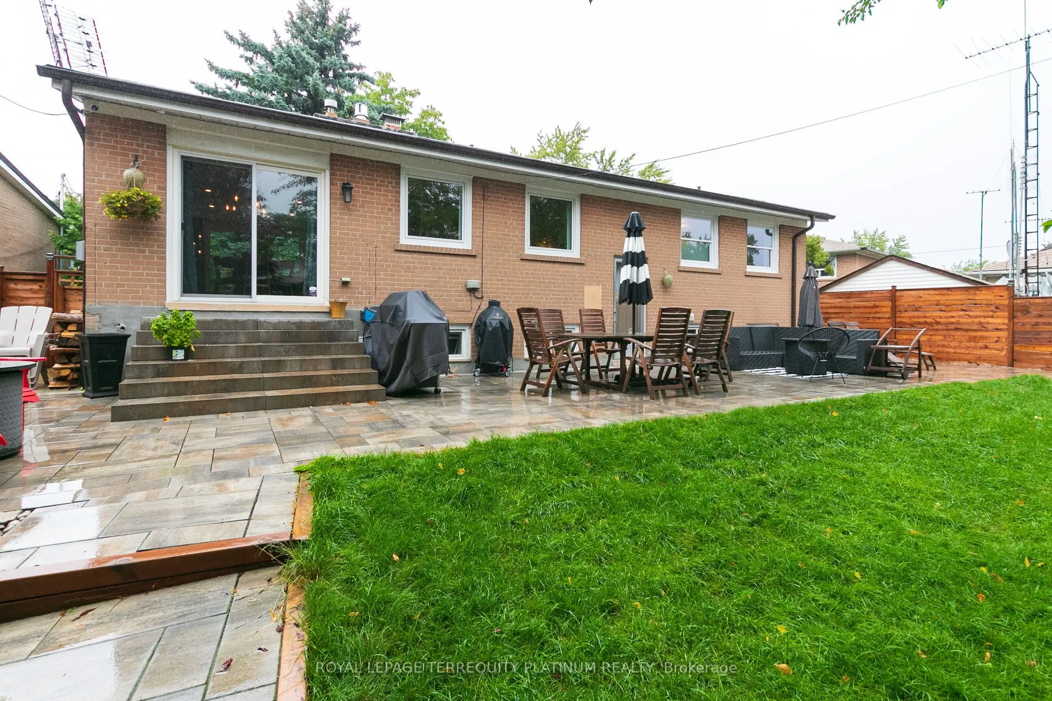 5 Versend Drive