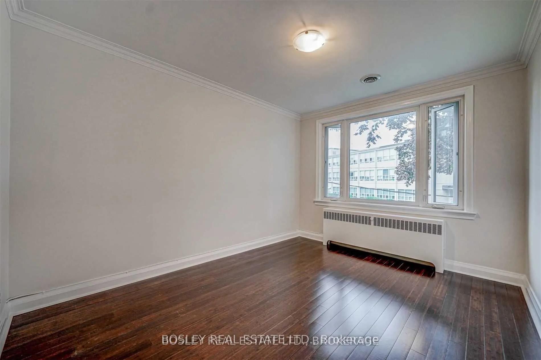 3 Warwick Avenue S, #4
