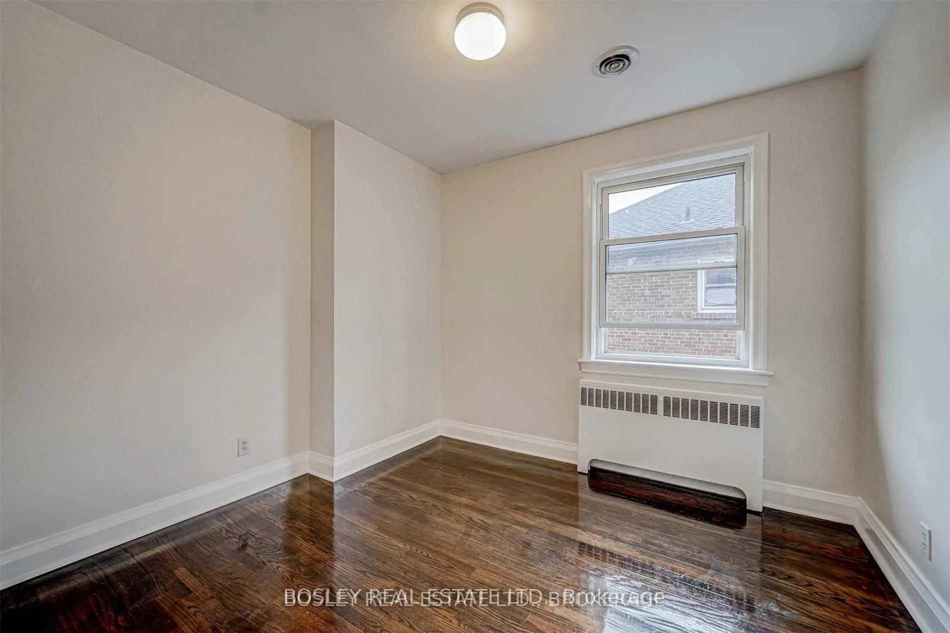 3 Warwick Avenue S, #4