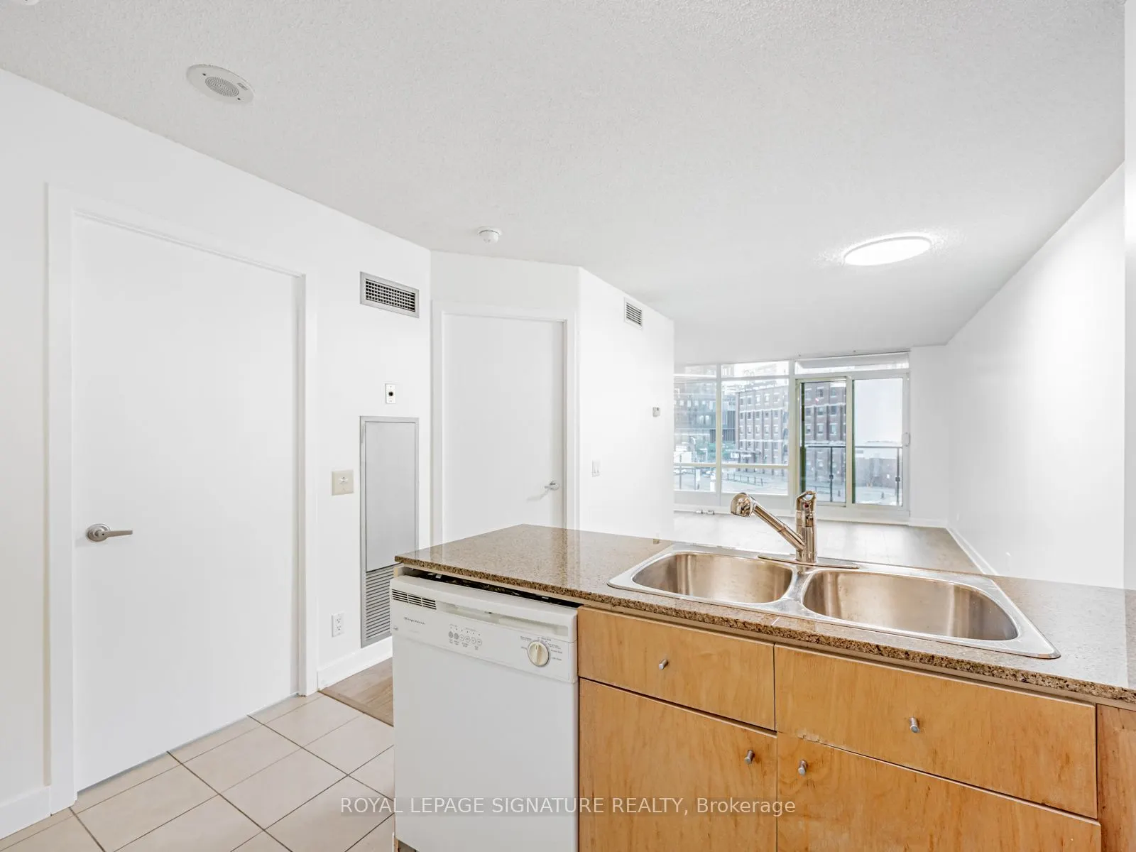 373 Front Street W, #501