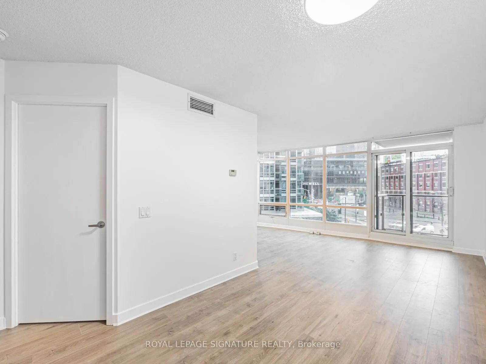 373 Front Street W, #501