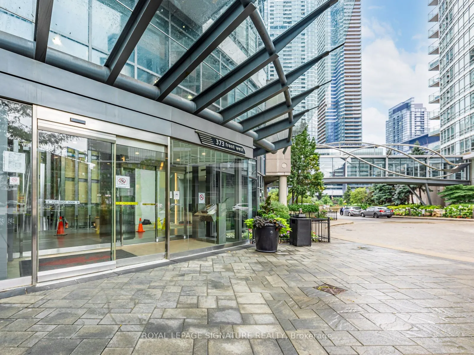 373 Front Street W, #501