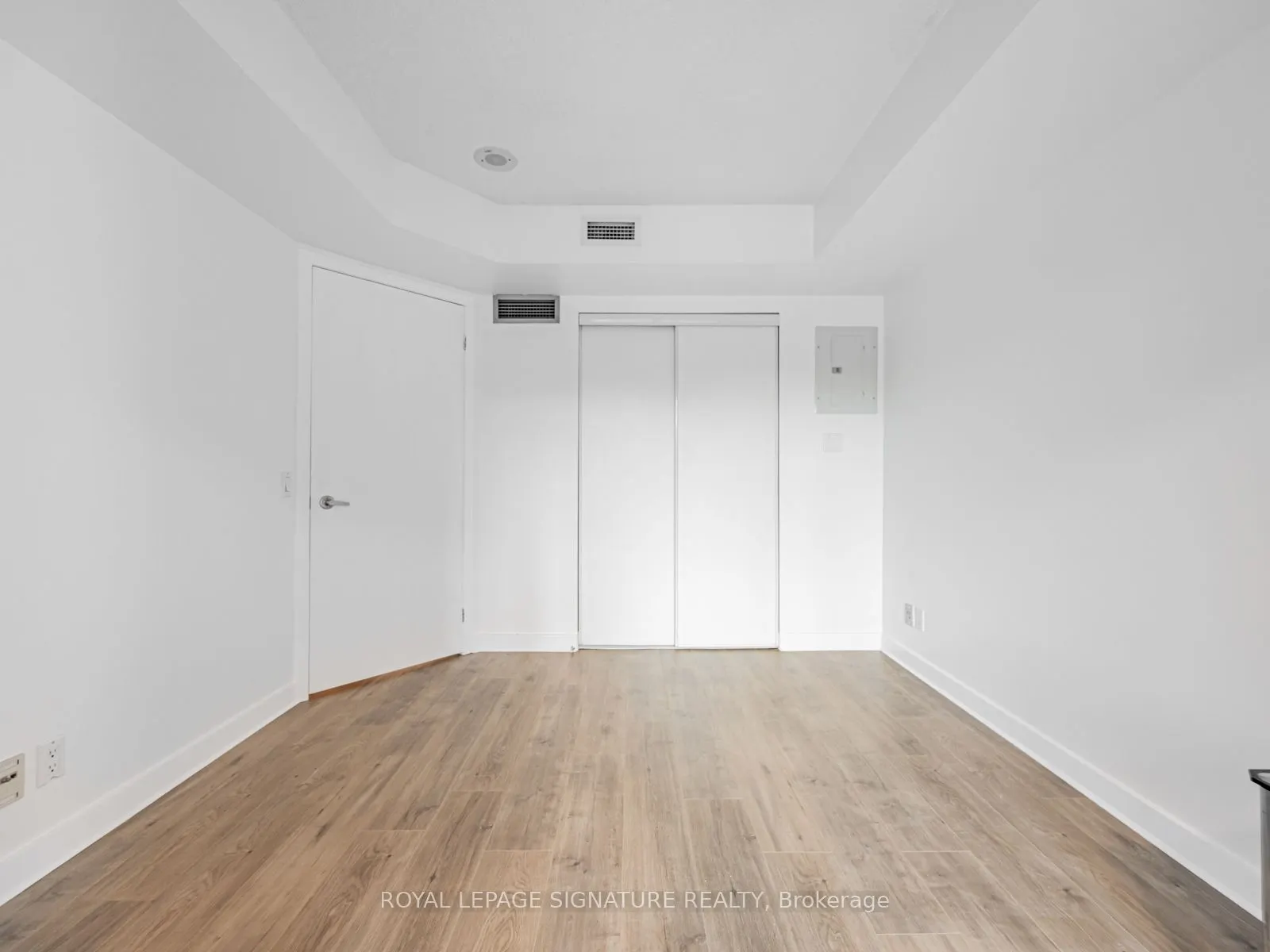 373 Front Street W, #501