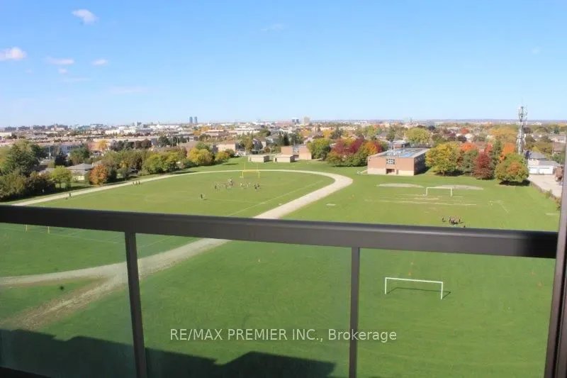 1030 Sheppard Avenue, #802