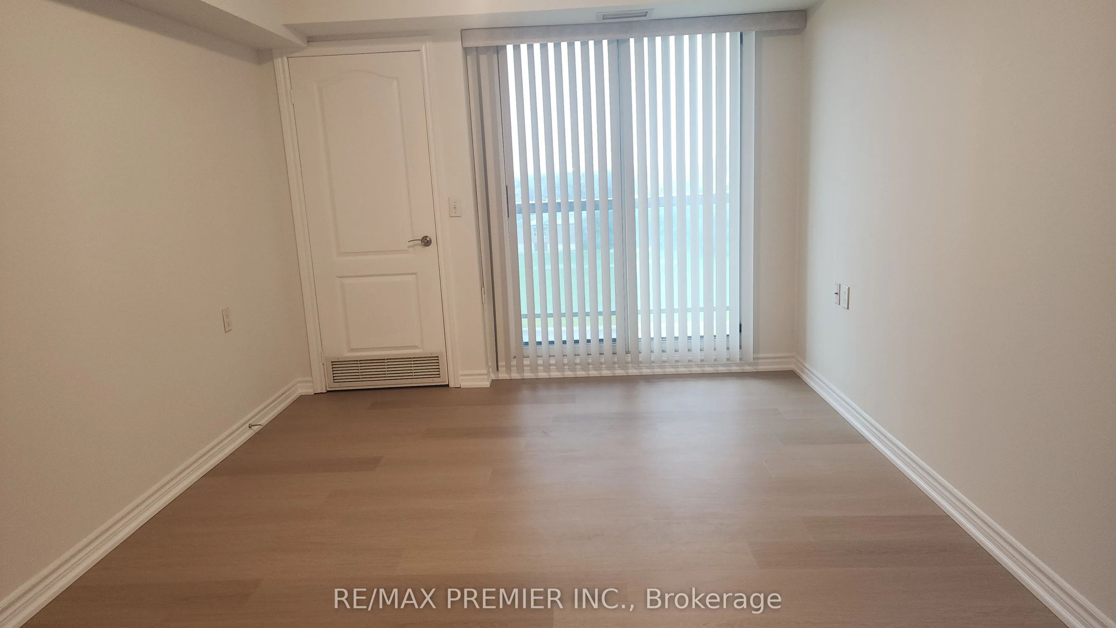 1030 Sheppard Avenue, #802
