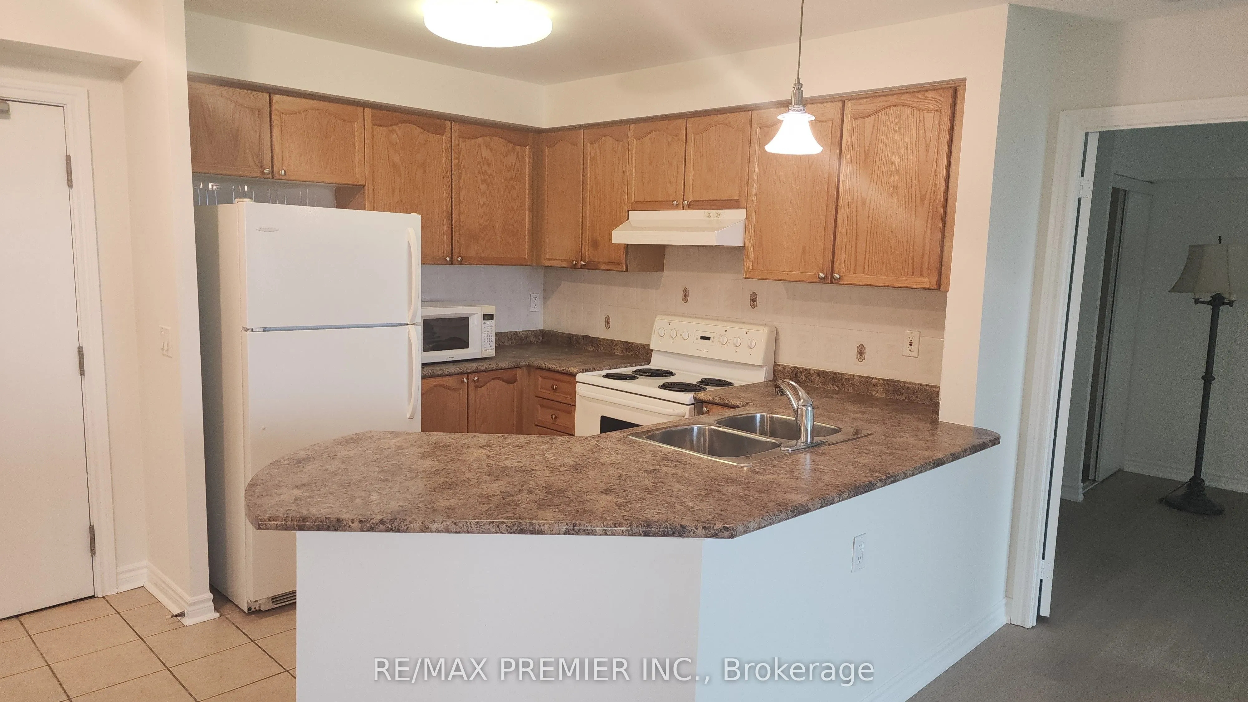 1030 Sheppard Avenue, #802