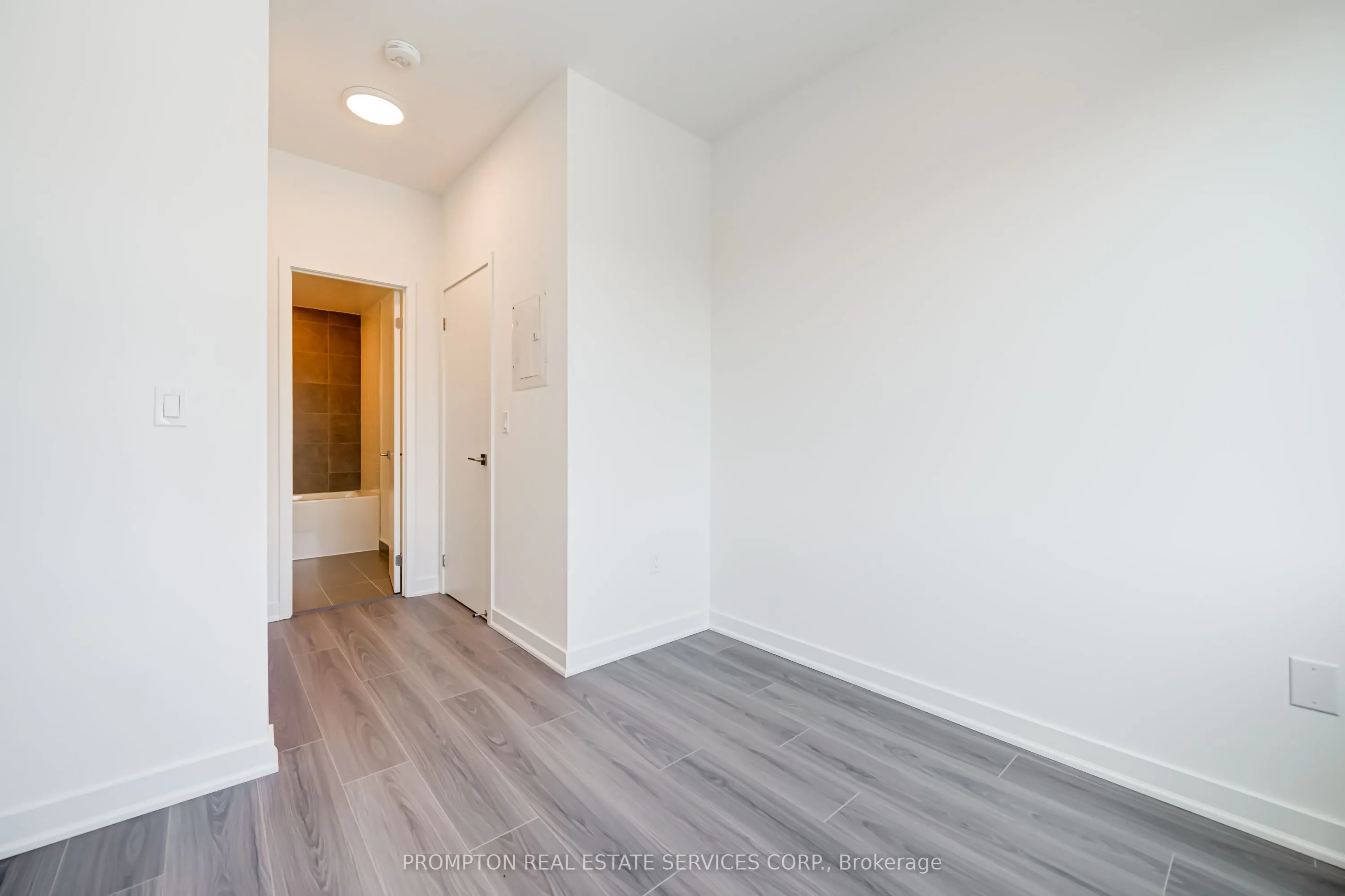 65 Curlew Drive, #202
