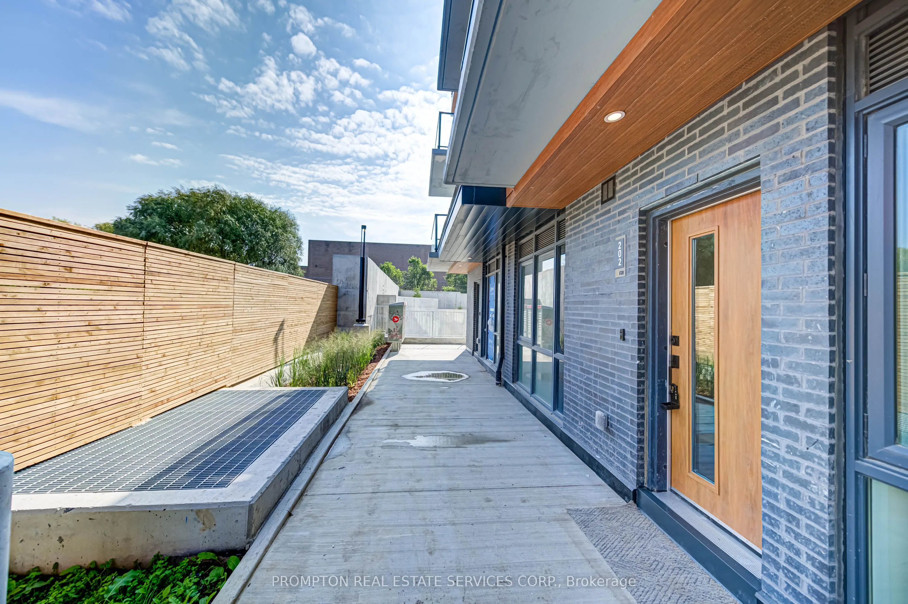 65 Curlew Drive, #202