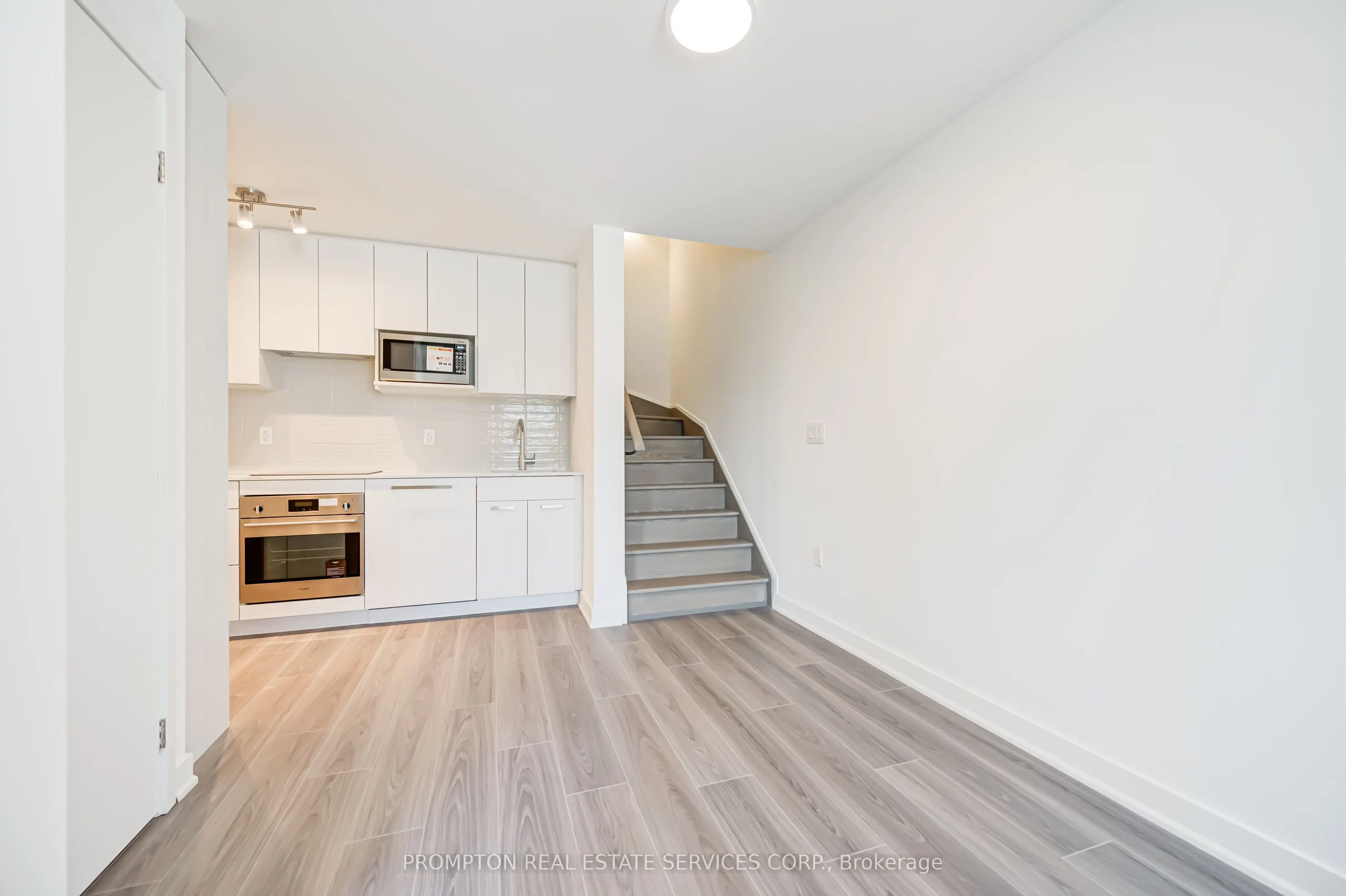 65 Curlew Drive, #202