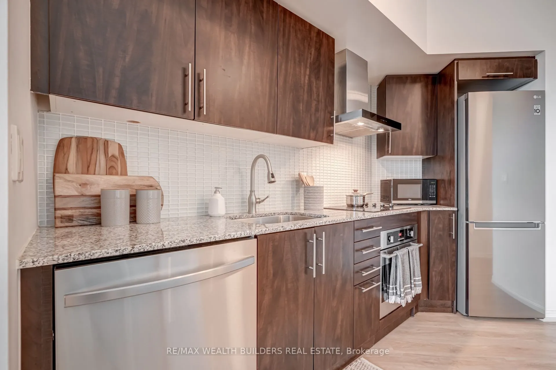 352 Front Street W, #1510