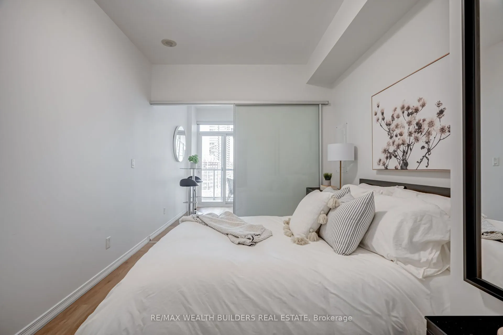 352 Front Street W, #1510