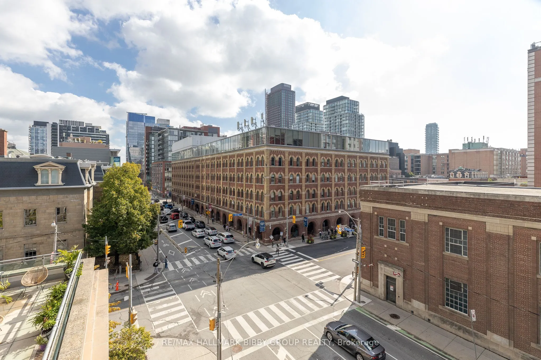 112 George Street, #S420