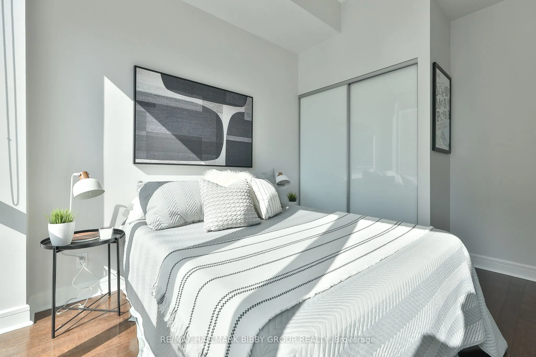 112 George Street, #S420