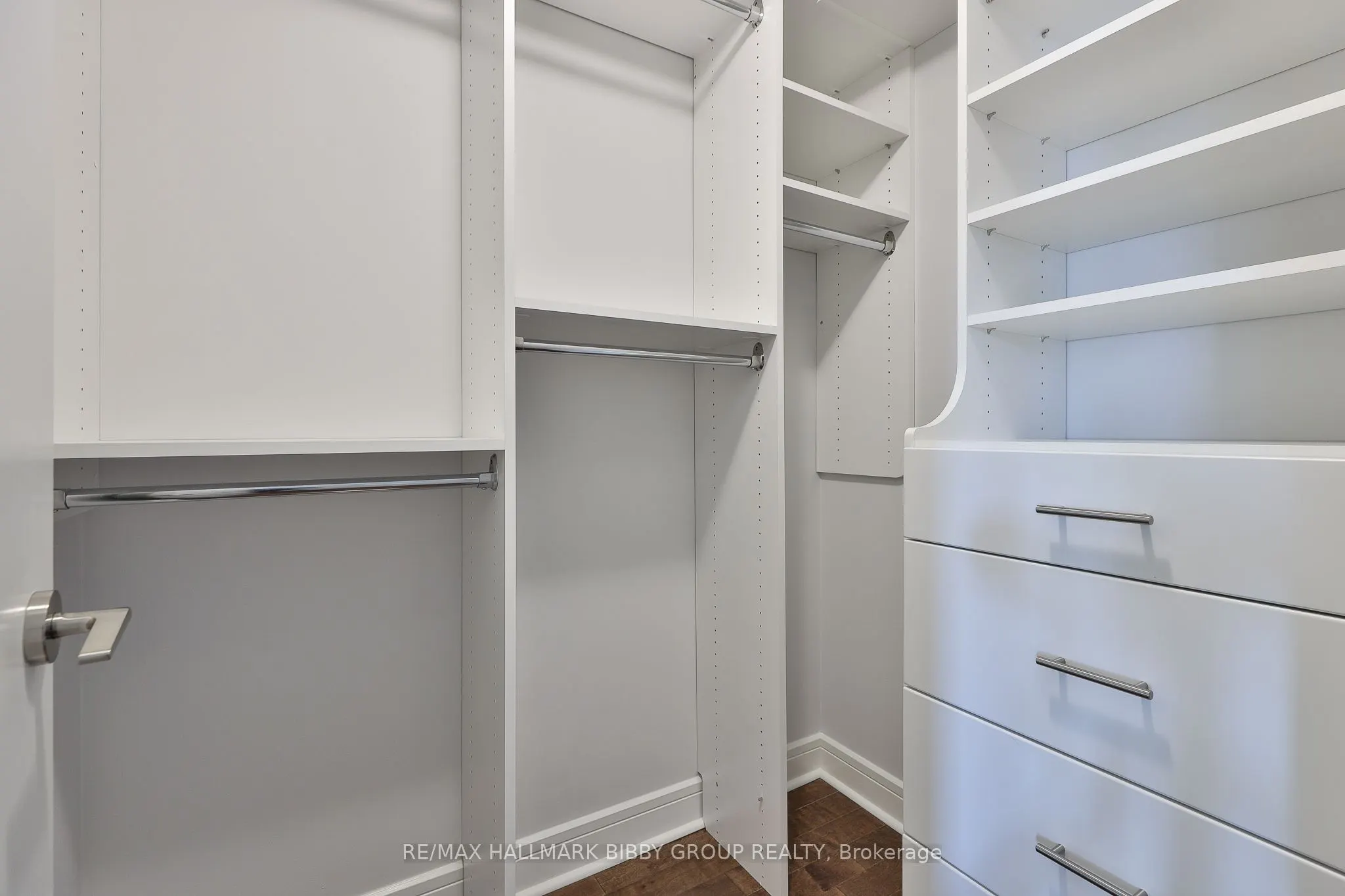 112 George Street, #S420