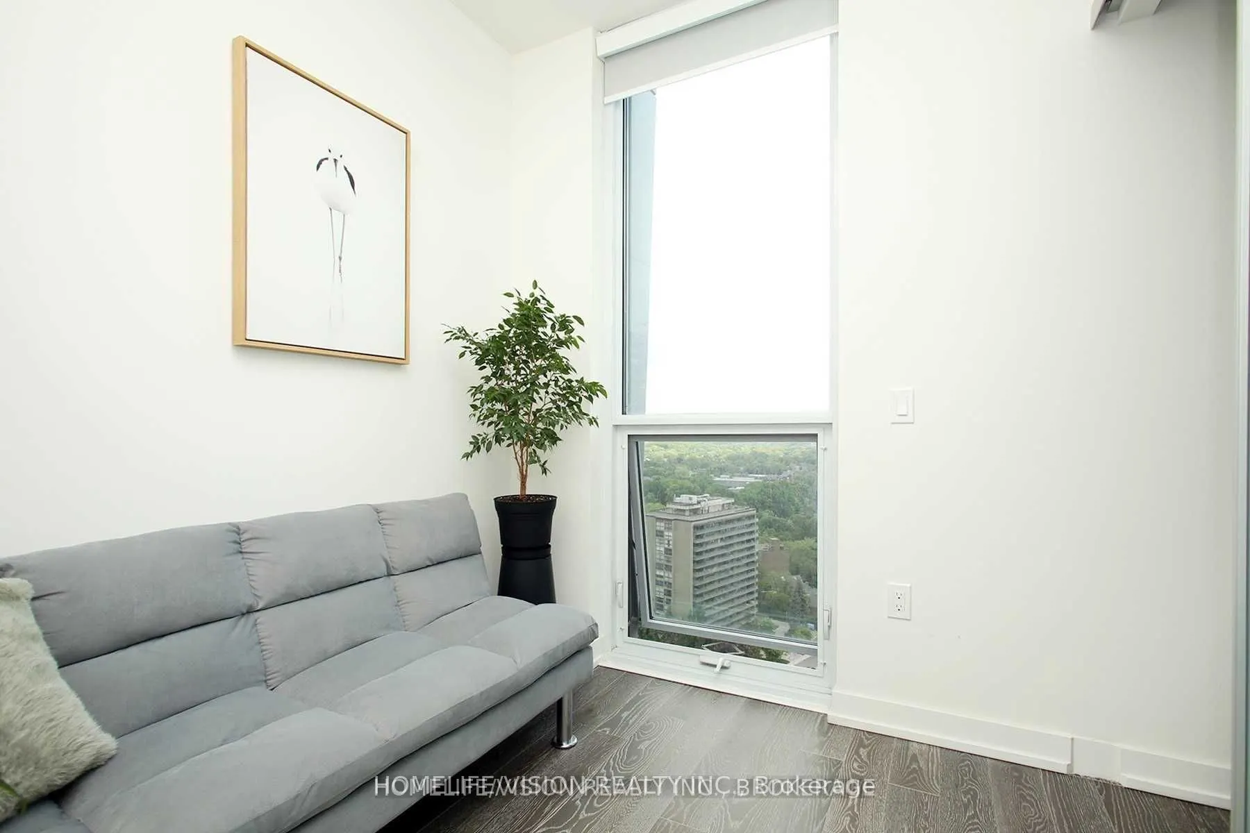 1 Yorkville Avenue, #2009