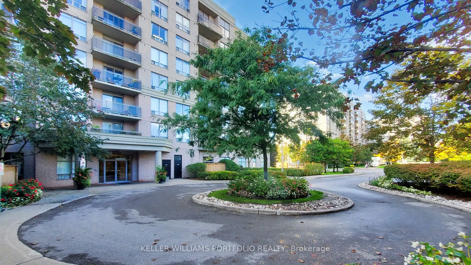 1730 Eglinton Avenue E, #206