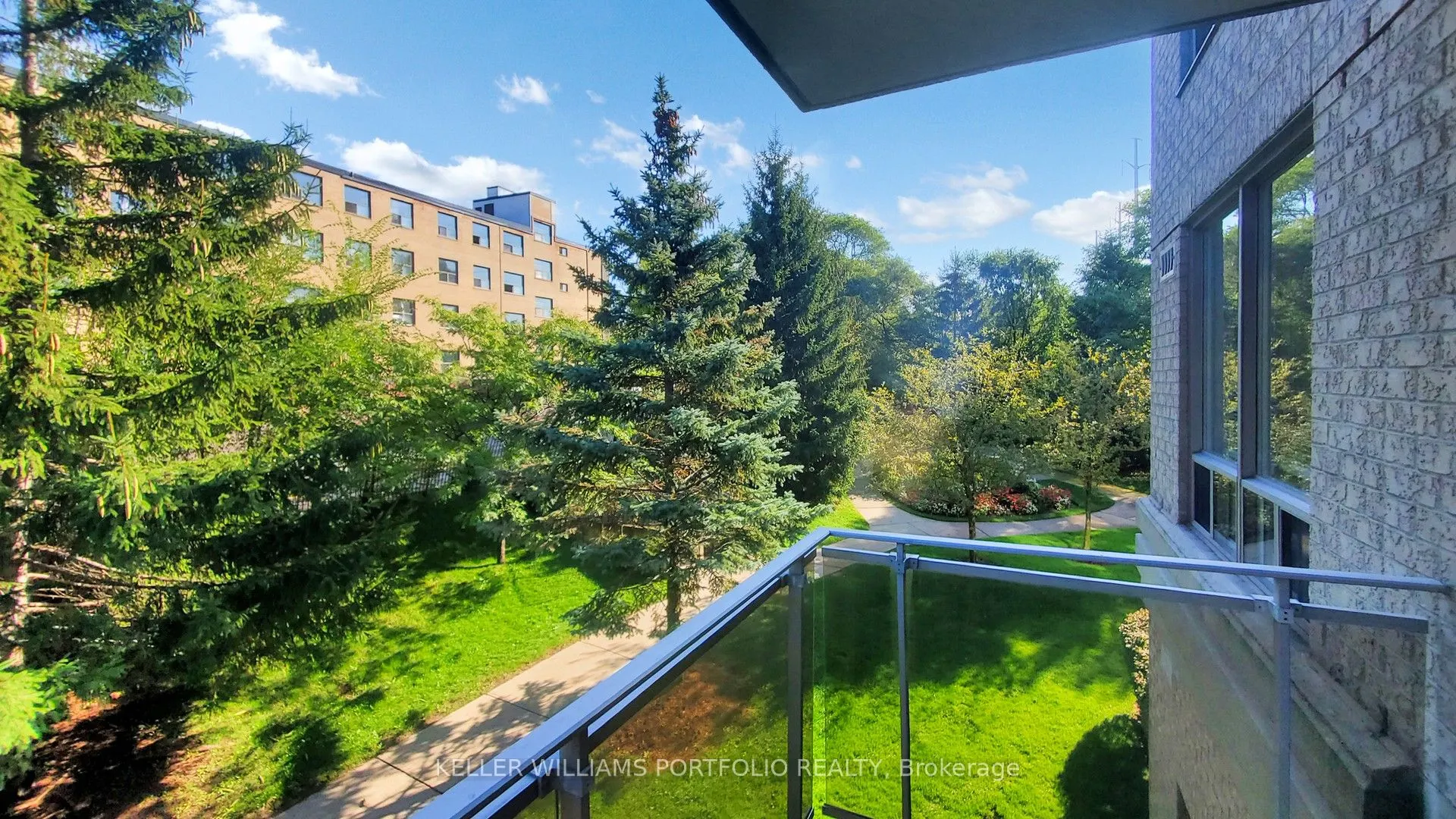 1730 Eglinton Avenue E, #206