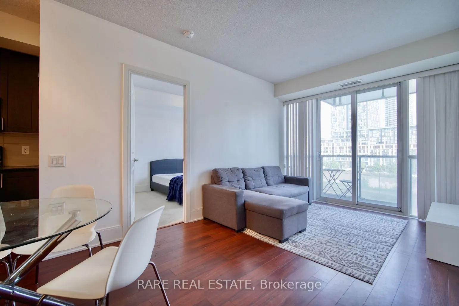 560 Front Street W, #429