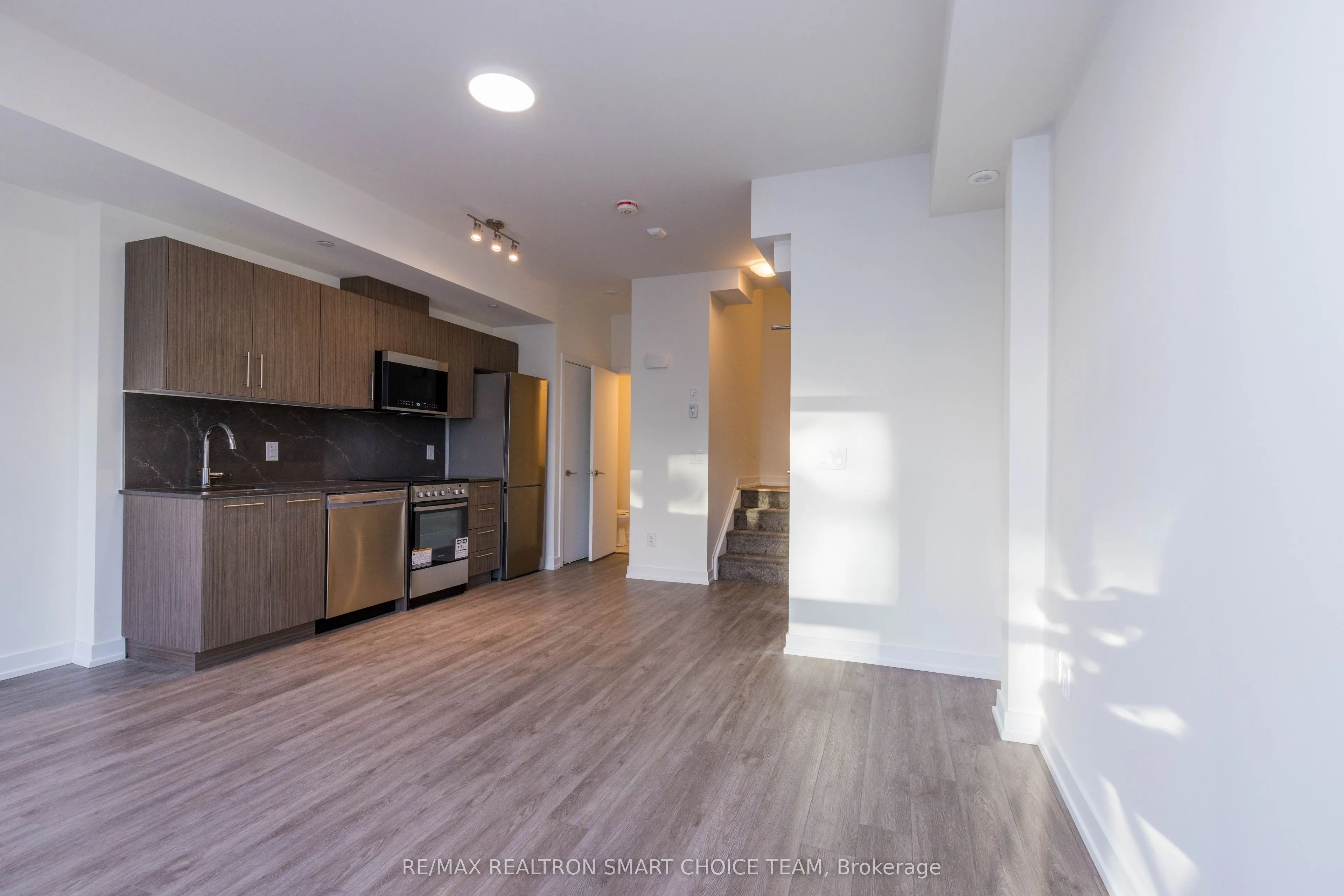 871 Sheppard Avenue W, #41