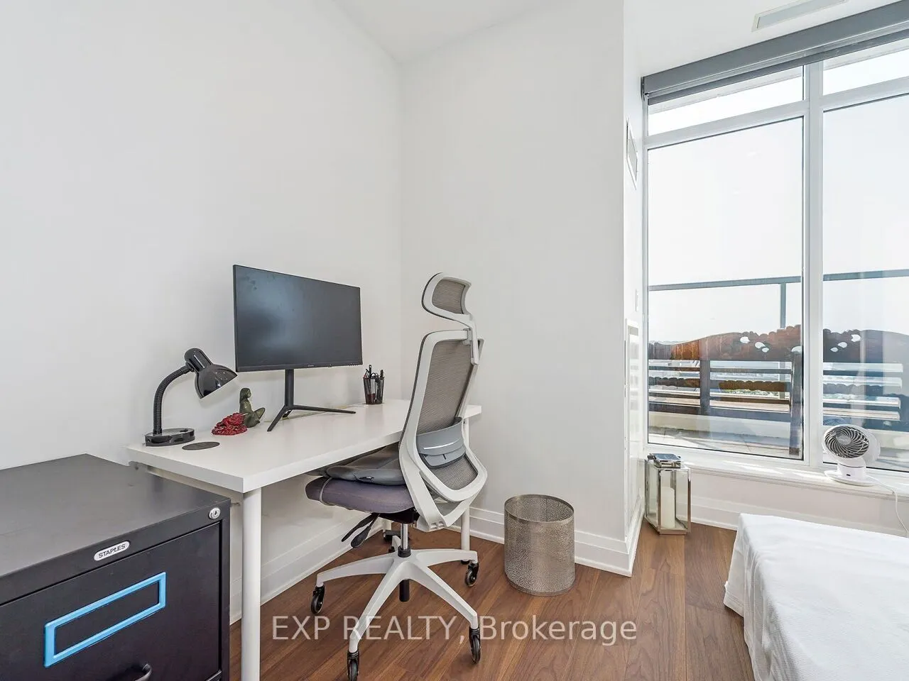 90 Stadium Road S, #911